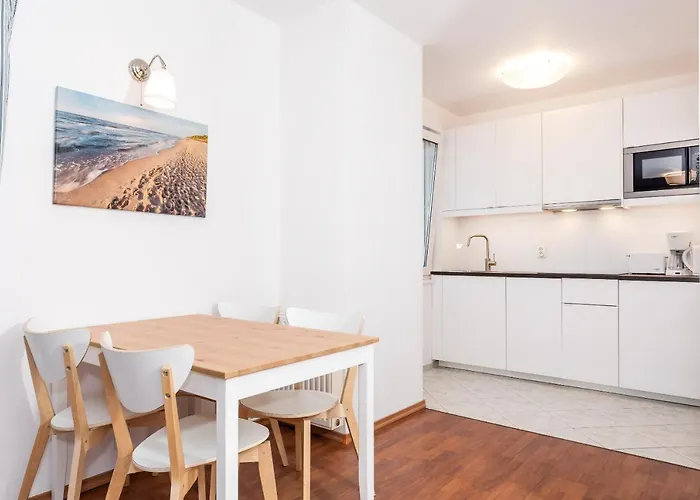 Jantar - Promenada Апартаменты Колобжег